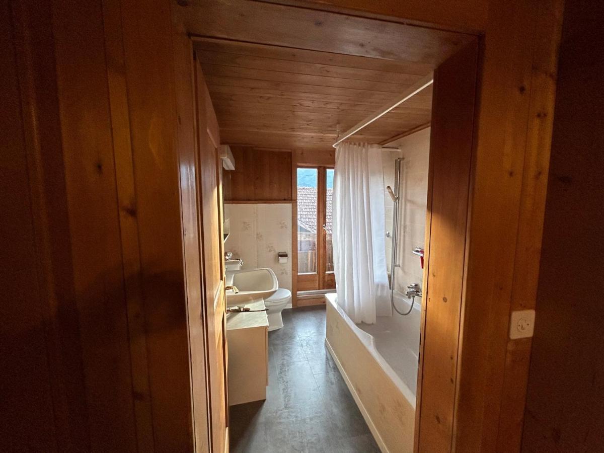 Latura - 3.5 Zimmerwohnung für 4 Personen, 80m2 Buchen im Prattigau Exterior foto